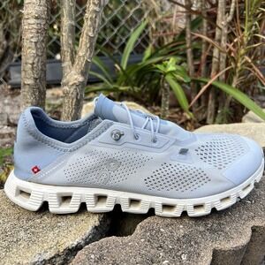 ON CLOUD 5 Coast Womens Running Shoes Size 9.5 Heather Chambray (Blue)